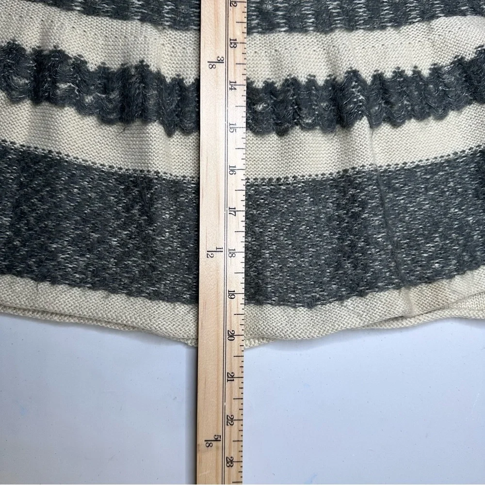 NWOT Cambridge‎ Dry Goods Skirt SZ M Knit Acrylic Wool Mohair Ivory Gray Flare